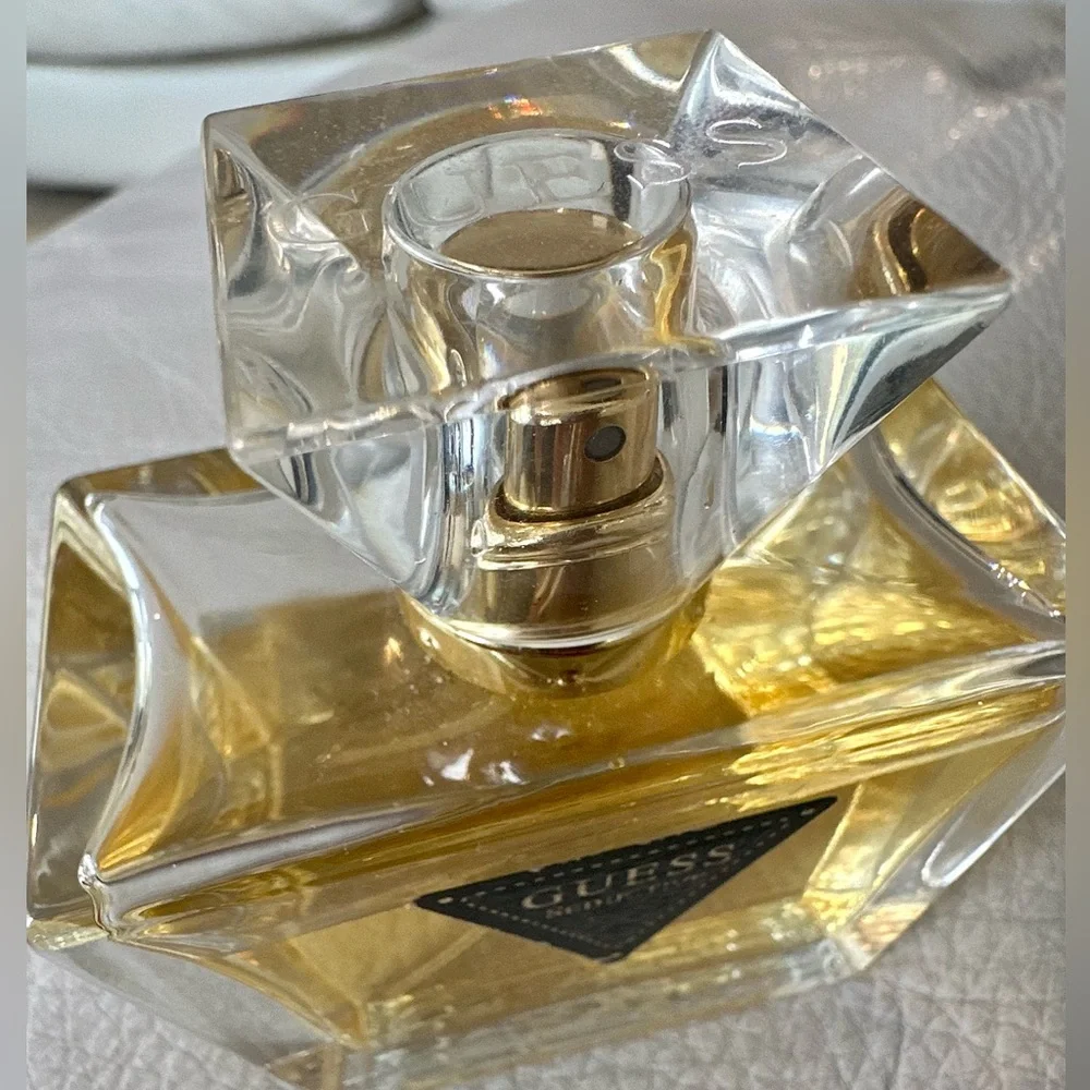 GUESS Seduction - Picture 5 of 8